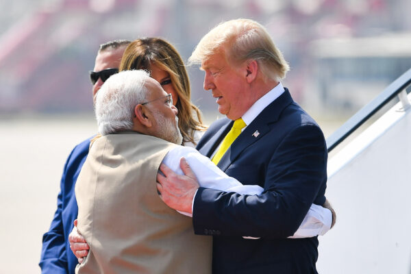 Resultado de imagen para Trump llega a la India para una visita oficial de dos días